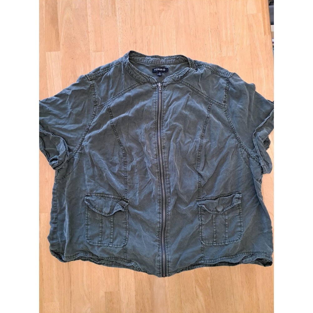 Torrid Sz 3 Tencel Dark Gray Green Full Zip Up Short Sleeve Utility Shirt Jacket
